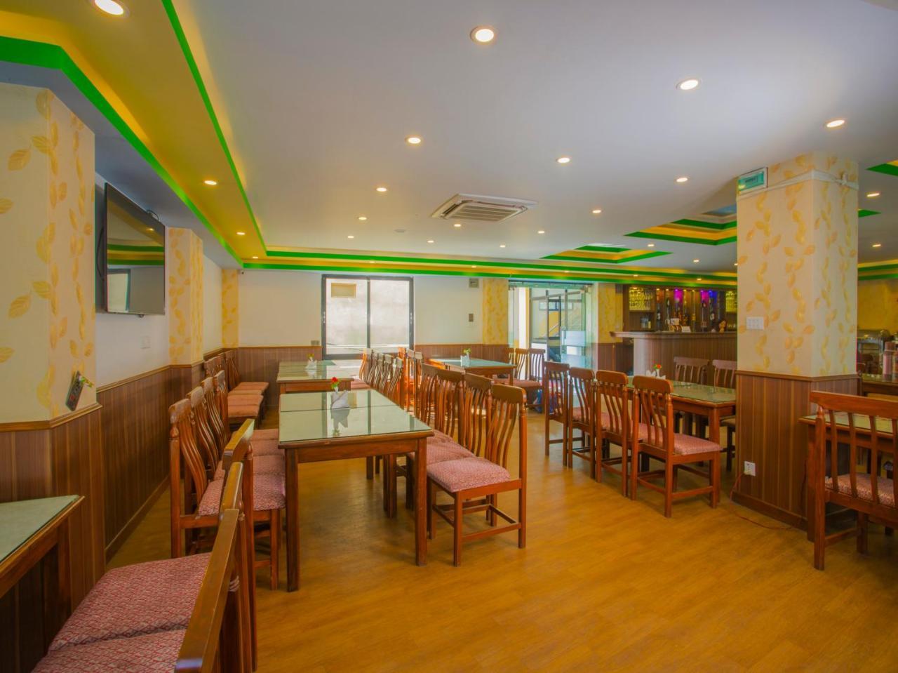 Oyo 255 White Zambala Hotel Kathmandu Esterno foto